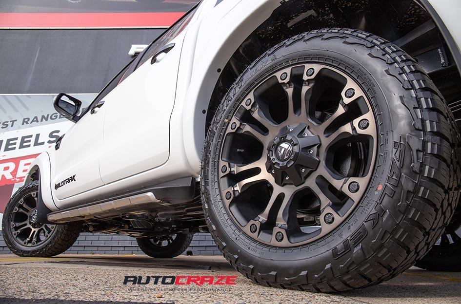 FORD-RANGER-VAPOR-BLACK-MACHINED-WITH-DARK-TINT